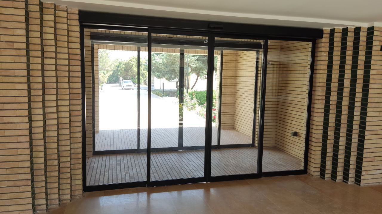 درب اتوماتیک شیشه ای فولدینگ